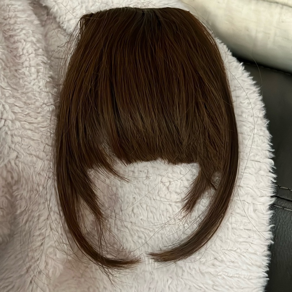 Bangs hair piece clip. Never worn. Smoke/Pet free home